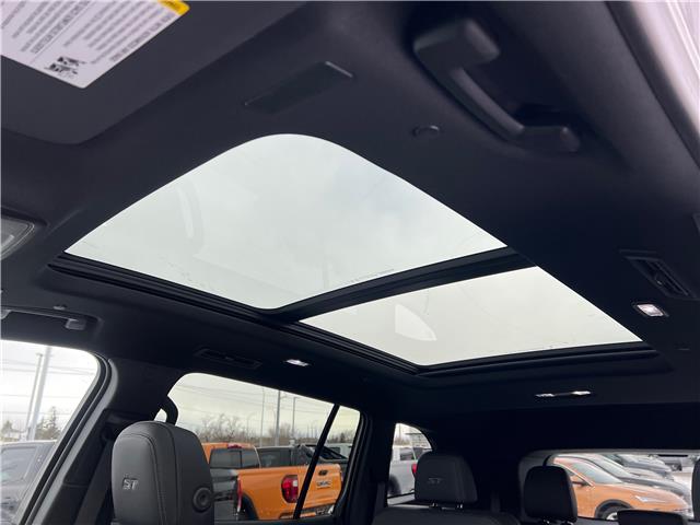 2026 Buick Enclave Sport Touring (Stk: TJ274835) in Calgary - Image 13 of 24