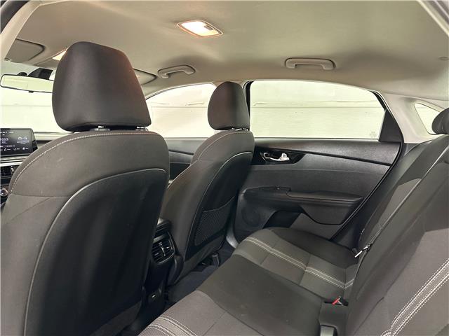 2023 Kia Forte EX (Stk: 43633J) in Belleville - Image 8 of 25