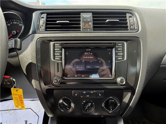 2017 Volkswagen Jetta 1.4 TSI Trendline+ (Stk: U3981) in Hanover - Image 11 of 16 2017 Volkswagen Jetta 1.4 TSI Trendline+ (Stk: U3981) in Hanover - Image 11 of 16