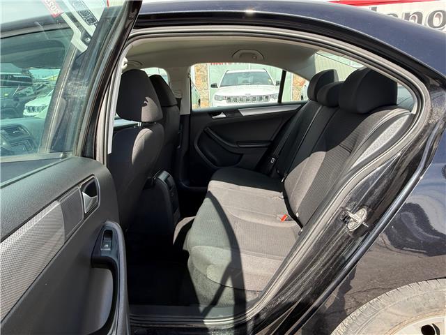 2017 Volkswagen Jetta 1.4 TSI Trendline+ (Stk: U3981) in Hanover - Image 15 of 16 2017 Volkswagen Jetta 1.4 TSI Trendline+ (Stk: U3981) in Hanover - Image 15 of 16