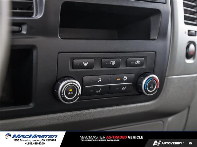 2017 Nissan NV Cargo NV2500 HD  (Stk: 265081AA) in London - Image 23 of 29