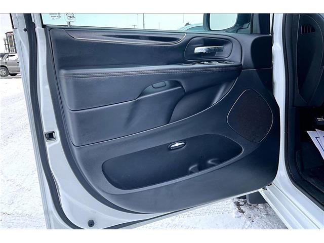 2020 Dodge Grand Caravan Premium Plus (Stk: 67186UA) in Calgary - Image 18 of 36 2020 Dodge Grand Caravan Premium Plus (Stk: 67186UA) in Calgary - Image 18 of 36