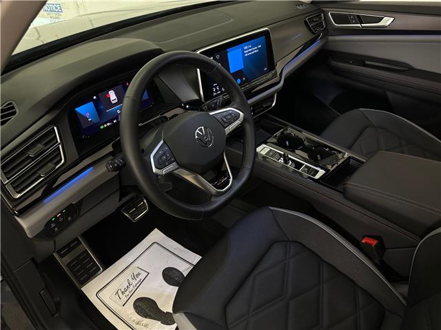 2024 Volkswagen Atlas 2.0 TSI Peak Edition (Stk: 43548J) in Belleville - Image 17 of 30