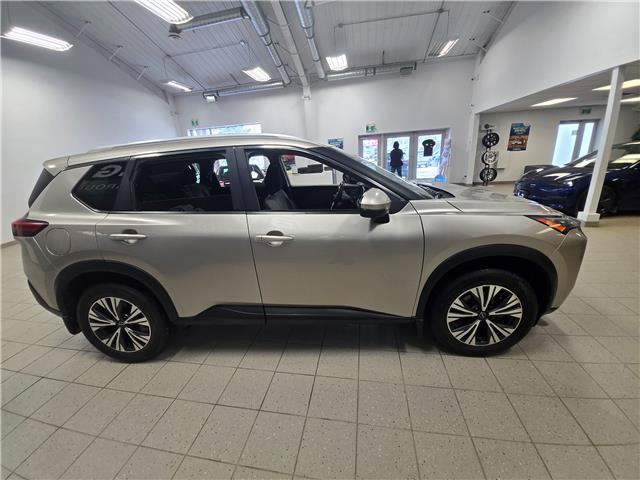 2023 Nissan Rogue SV Moonroof (Stk: 23NR00957) in Winnipeg - Image 4 of 23