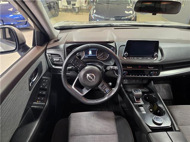2023 Nissan Rogue SV Moonroof (Stk: 23NR00957) in Winnipeg - Image 10 of 23