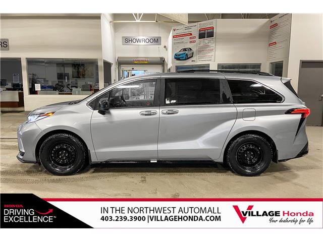 2024 Toyota Sienna XSE 7-Passenger (Stk: VR0537A) in Calgary - Image 3 of 5