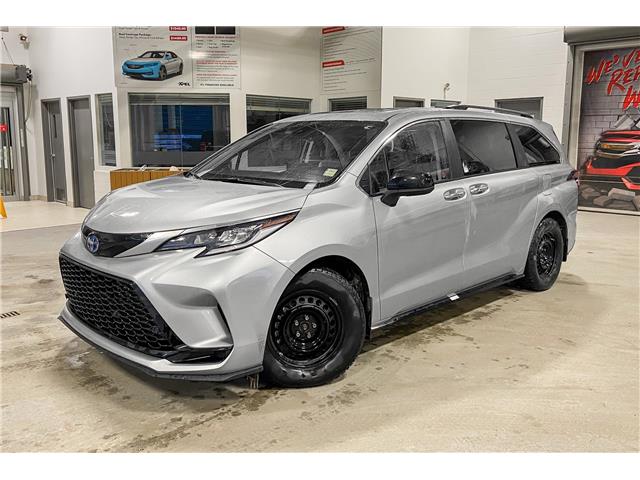 2024 Toyota Sienna XSE 7-Passenger (Stk: VR0537A) in Calgary - Image 2 of 5