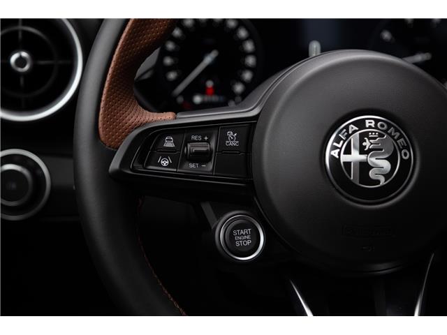 2025 Alfa Romeo Giulia Intensa (Stk: MU280) in London - Image 16 of 33