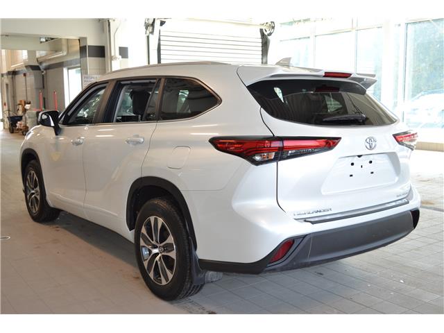 2023 Toyota Highlander XLE (Stk: P20765) in Kingston - Image 2 of 11