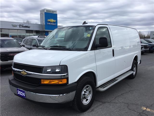 2024 Chevrolet Express 2500 Work Van 1GCWGAFPXR1199856 R0118 in Cornwall