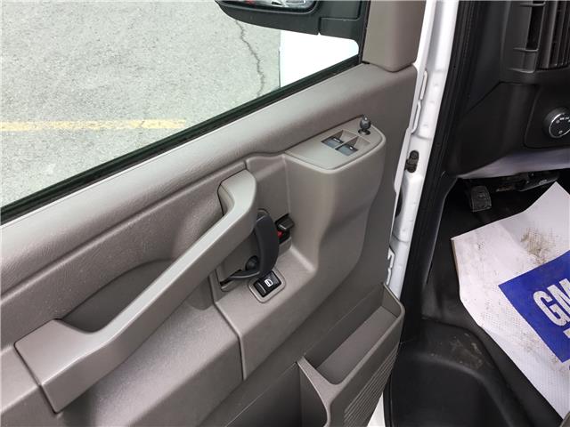 2024 Chevrolet Express 2500 Work Van (Stk: R0118) in Cornwall - Image 2 of 28