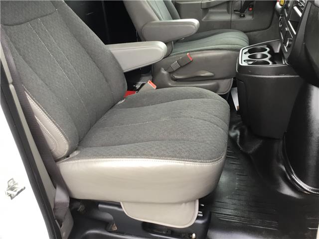 2024 Chevrolet Express 2500 Work Van (Stk: R0118) in Cornwall - Image 8 of 28