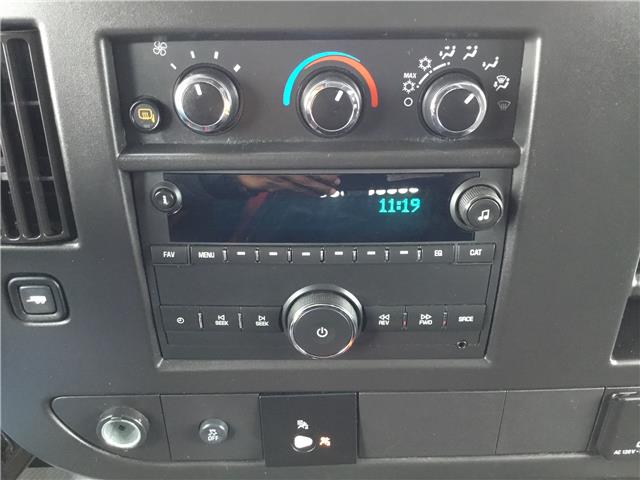 2024 Chevrolet Express 2500 Work Van (Stk: R0118) in Cornwall - Image 9 of 28