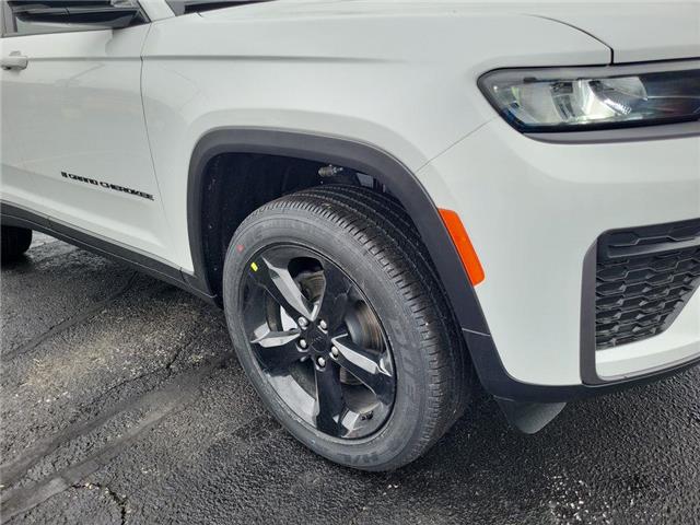2026 Jeep Grand Cherokee Base (Stk: 260246) in Windsor - Image 10 of 25 2026 Jeep Grand Cherokee Base (Stk: 260246) in Windsor - Image 10 of 25