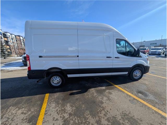 2025 Ford Transit-250 Cargo Base (Stk: 19452) in Calgary - Image 8 of 20