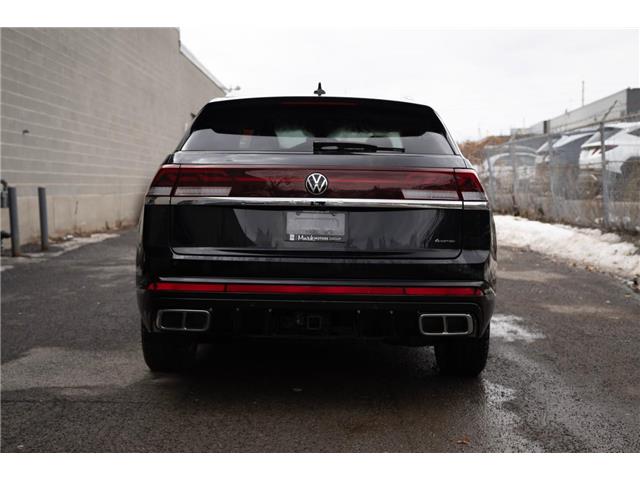 2025 Volkswagen Atlas Cross Sport 2.0 TSI Execline (Stk: S26453A) in Ottawa - Image 8 of 19