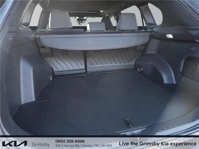 2025 Toyota RAV4 Hybrid Se | DASH CAM | AWD | SUN ROOF | CAR PLAY (Stk: U3236) in Grimsby - Image 6 of 19