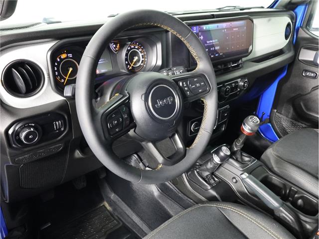 2024 Jeep Wrangler Sport (Stk: B20838) in Calgary - Image 16 of 21