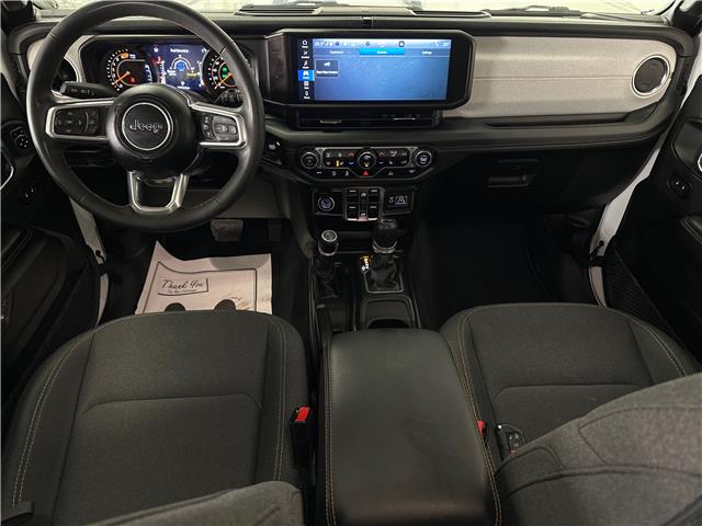 2024 Jeep Wrangler Sahara (Stk: 43664J) in Belleville - Image 10 of 32