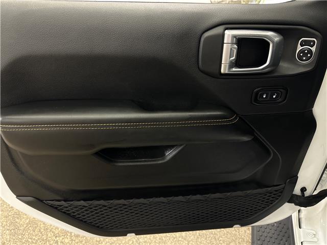 2024 Jeep Wrangler Sahara (Stk: 43664J) in Belleville - Image 15 of 32