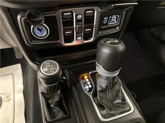 2024 Jeep Wrangler Sahara (Stk: 43664J) in Belleville - Image 18 of 32