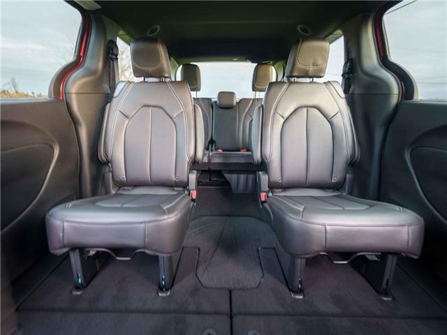 2026 Chrysler Grand Caravan SXT (Stk: T187182) in Surrey - Image 20 of 21