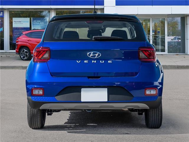 2026 Hyundai Venue Essential w/Two-Tone (Stk: 262060) in Aurora - Image 5 of 23