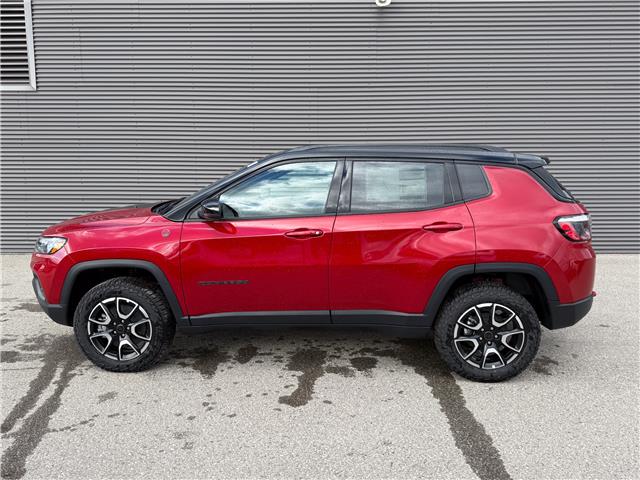 2026 Jeep Compass Trailhawk (Stk: 26211) in London - Image 3 of 26