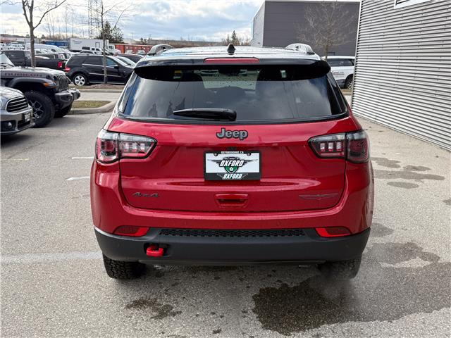 2026 Jeep Compass Trailhawk (Stk: 26211) in London - Image 5 of 26