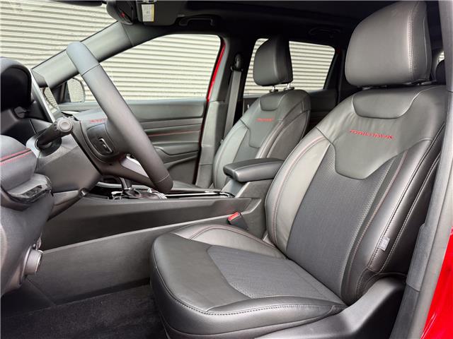 2026 Jeep Compass Trailhawk (Stk: 26211) in London - Image 8 of 26