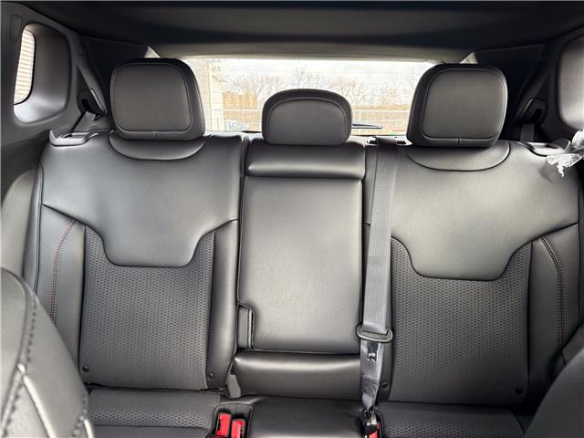 2026 Jeep Compass Trailhawk (Stk: 26211) in London - Image 14 of 26