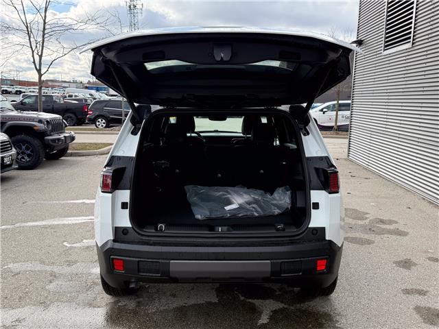 2026 Jeep Cherokee Laredo/Limited (Stk: 26213) in London - Image 5 of 25