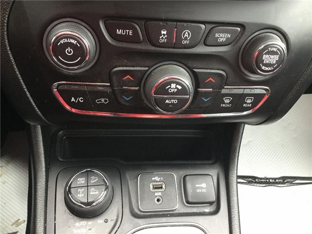 2022 Jeep Cherokee Trailhawk (Stk: GG024A) in Swan River - Image 17 of 21