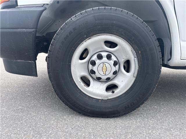 2024 Chevrolet Express 2500 Work Van (Stk: U9126A) in Uxbridge - Image 10 of 30