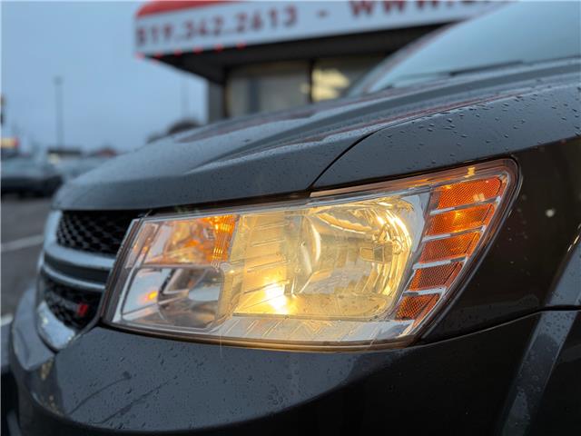 2016 Dodge Journey SXT/Limited (Stk: 2602063) in Waterloo - Image 9 of 23
