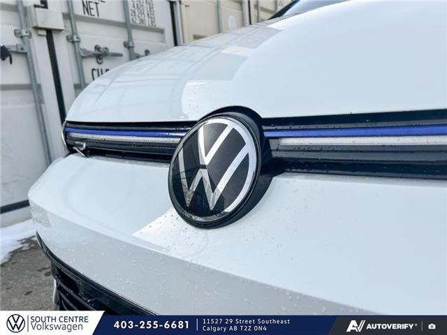 2024 Volkswagen Golf R Base (Stk: ST-319A) in Calgary - Image 8 of 22 2024 Volkswagen Golf R Base (Stk: ST-319A) in Calgary - Image 8 of 22