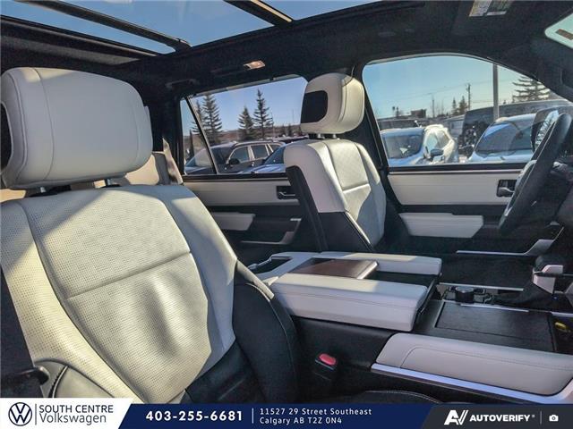 2023 Toyota Sequoia Platinum (Stk: SU7732) in Calgary - Image 21 of 24