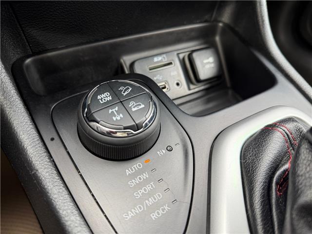 2017 Jeep Cherokee Trailhawk (Stk: C3398) in Regina - Image 18 of 22
