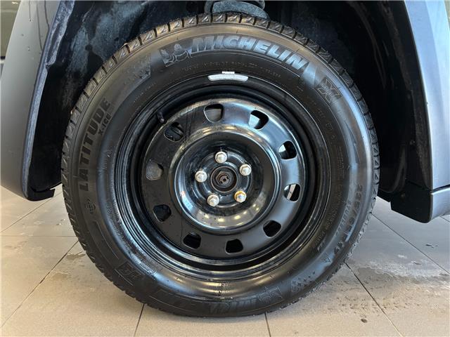 2016 Jeep Cherokee Trailhawk (Stk: 260106A) in Mississauga - Image 8 of 17