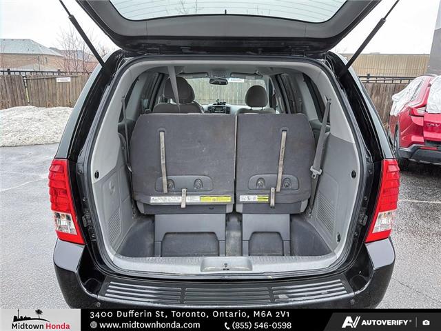 2011 Kia Sedona LX (Stk: B2501759) in North York - Image 16 of 29