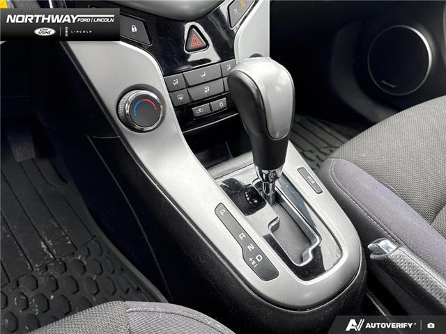 2012 Chevrolet Cruze LT Turbo (Stk: P11746) in Brantford - Image 13 of 17