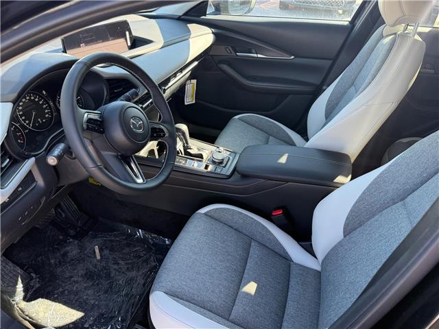 2026 Mazda CX-30 GS (Stk: M6093) in Sarnia - Image 4 of 4 2026 Mazda CX-30 GS (Stk: M6093) in Sarnia - Image 4 of 4
