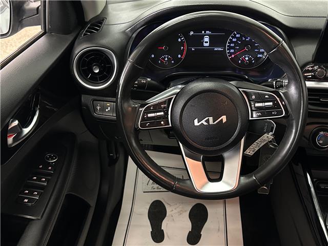 2024 Kia Forte EX (Stk: 43680J) in Belleville - Image 10 of 28