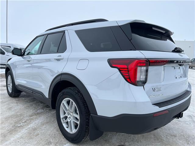 2026 Ford Explorer Active (Stk: T49323) in Hague - Image 6 of 13