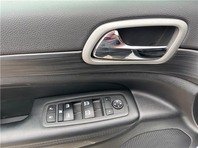 2021 Jeep Grand Cherokee Laredo (Stk: 21-303L) in Sarnia - Image 11 of 22