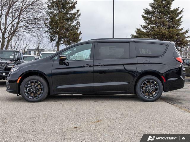 2026 Chrysler Pacifica Select (Stk: T8072) in Hamilton - Image 3 of 28 2026 Chrysler Pacifica Select (Stk: T8072) in Hamilton - Image 3 of 28