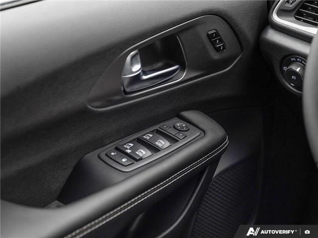 2026 Chrysler Pacifica Select (Stk: T8072) in Hamilton - Image 17 of 28 2026 Chrysler Pacifica Select (Stk: T8072) in Hamilton - Image 17 of 28