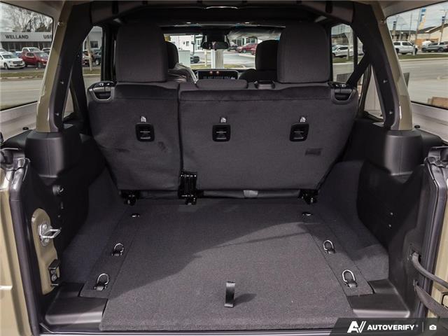 2026 Jeep Wrangler Sahara (Stk: T5013) in Welland - Image 11 of 27
