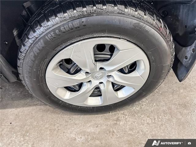 2021 Toyota RAV4 LE (Stk: 165391) in London - Image 6 of 26
