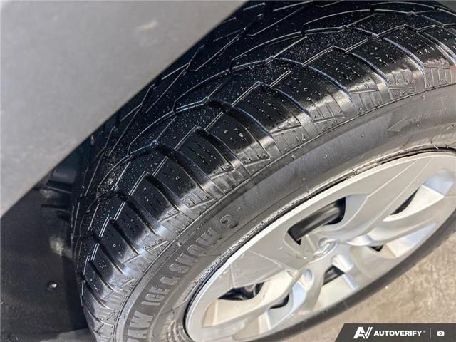 2021 Toyota RAV4 LE (Stk: 165391) in London - Image 7 of 26